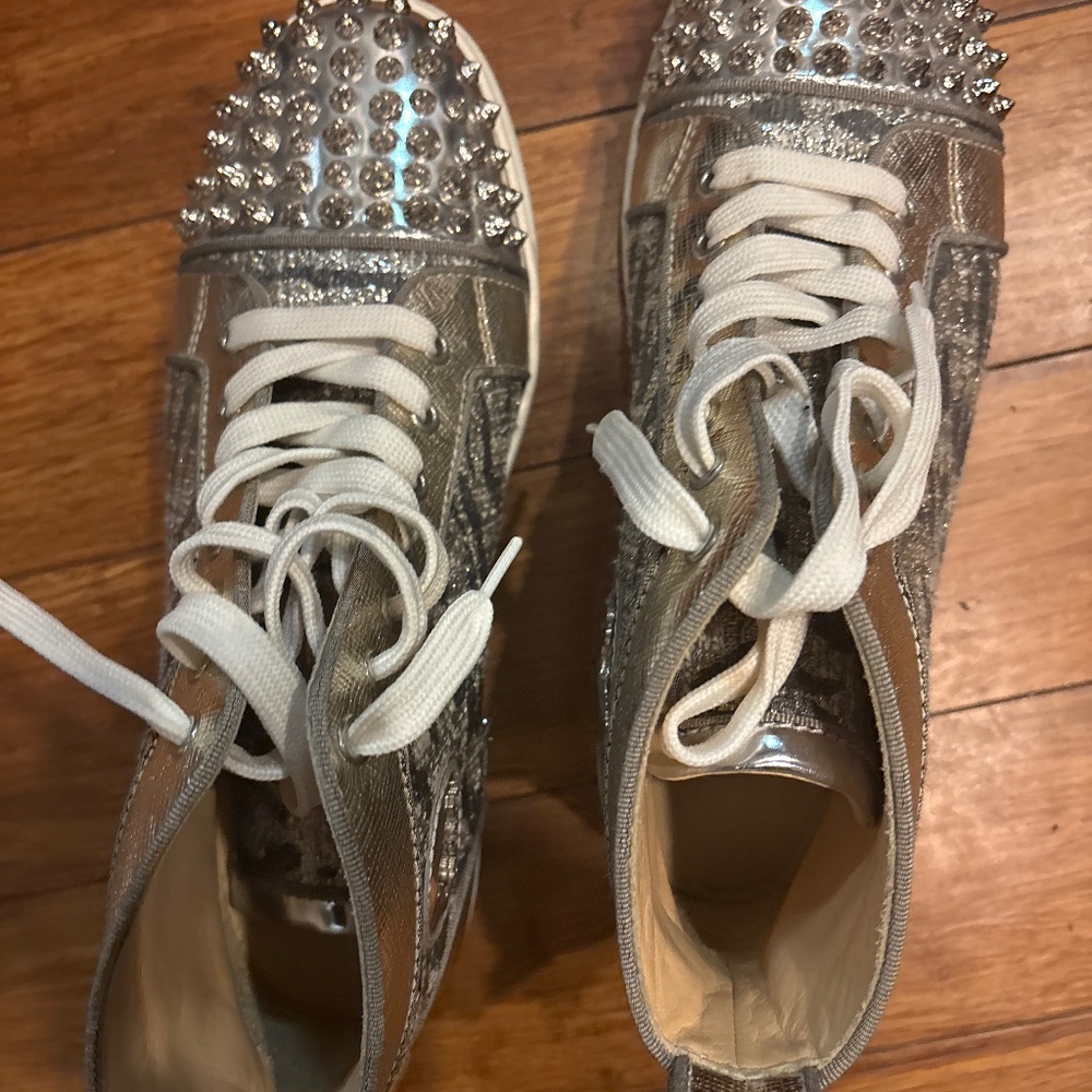 Christian Loboutin high top size 9